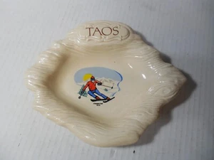 Plato artesanal vintage Taos Ski Treasure EE. UU. cerámica sking - Imagen 1 de 6