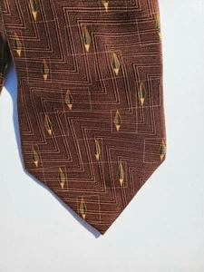 Croft & Barrow Mens Necktie Tie Brown Geometric 57" 100% Silk - Picture 1 of 8