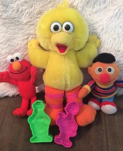 SESAME STREET Tickle Me Big Bird-Bean Bag Ernie-Plush Elmo/Cookie Play-Doh VTG  - Picture 1 of 7