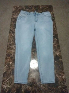 Time and tru blue jeans - Picture 1 of 2