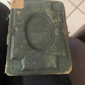 Antique Photographic Album,with Old Pictures. - Picture 1 of 24
