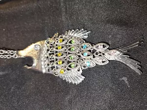 Dije colgante de pez articulado grande vintage con collar diamantes de imitación multicolor - Imagen 1 de 10