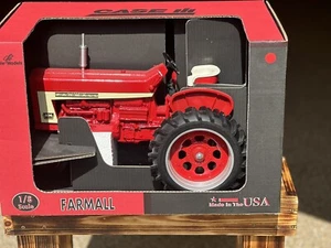 RARE ERTL, 1990's McCormick Farmall 806 Diesel Tractor, JE 1/8 Scale Models, NIB - Picture 1 of 8