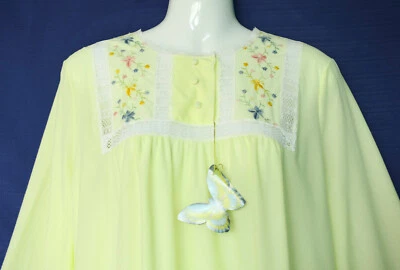 🦋Classic Long Nightgown Granny Yellow Medium Brushed Nylon Canada Vtg =NEW= - Изображение 1 из 4