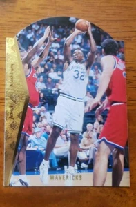 1994-95 SP Die-Cut Jamal Mashburn #D57 NMMT - Picture 1 of 2