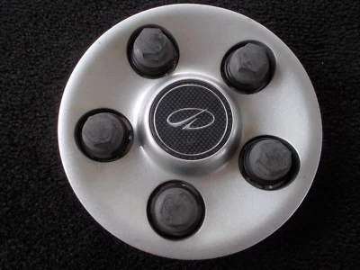00 01 02 Oldsmobile Intrigue alloy wheel center cap  - Изображение 1 из 4