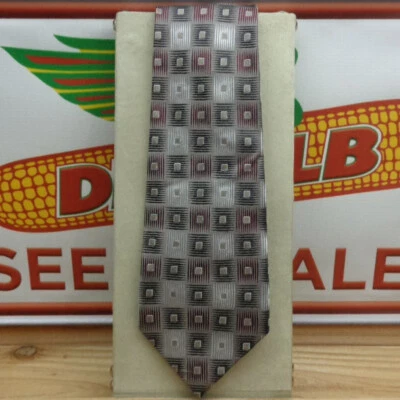 PAUL DIONE "Tie" Foto 1 de 4