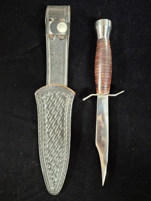 Vintage Sheffield England Fixed Blade Hunting/Fighting Knife, 100 437 - Image 1 of 4