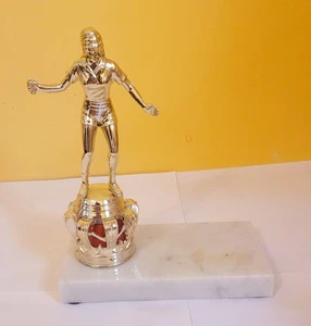 Tennisspielerin auf Krone Trophäe Vintage Marmorsockel 7 Zoll LESEN kostenloser Versand - Bild 1 von 7