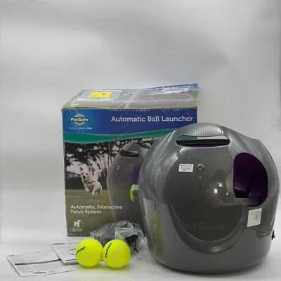 Lanzador de bolas automático PetSafe - gris ligeramente usado Foto 1 de 4