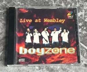 BOYZONE LIVE AT WEMBLEY (STADIUM) RARE VIDEO CD T-1204 VCD  Irish boy band VTG - Imagen 1 de 5