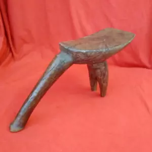Antique - Tribal Hand Carved 3 Legged Wood Headrest - Picture 1 of 12