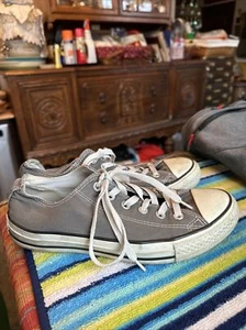 Converse Unisex Gray Athletic Sneakers Shoes Size Men’s 7 Women’s 9 Low-top EUC - Picture 1 of 12