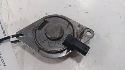 Válvula de control de aceite de engranaje de distribución variable Buick Encore culata de solenoide 2013 Foto 1 de 4