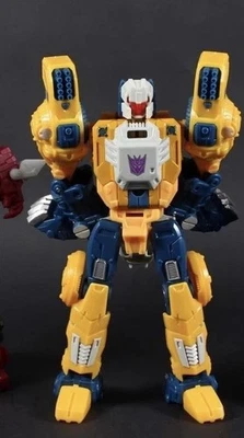 Transformers TITANS RETURN Wolfwired !!! - Immagine 1 di 2
