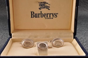 Gemelos y corbatas ovalados "Burberry" color plata, con estuche de marca de Japón. - Imagen 1 de 20