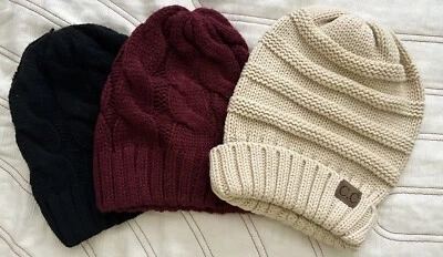 Gorros tejidos con cable - Beige/Borgoña/Negro - Lote de 3 Foto 1 de 4