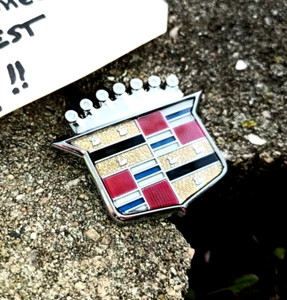 1974 1975 1976 *NOS* Cadillac Fleetwood Wheel Hubcap Cover Chrome Crest / Emblem - Picture 1 of 11