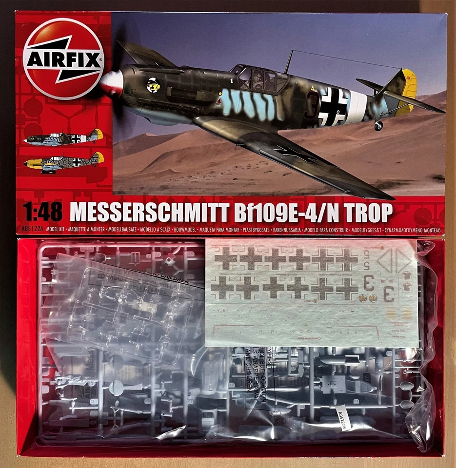 AIRFIX A05122A - MESSERSCHMITT Bf109E-4/N TROP - 1/48 PLASTIC KIT - Immagine 1 di 1