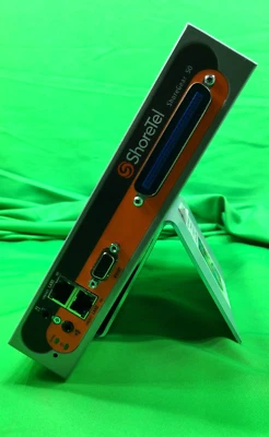 New ShoreTel ShoreGear ST100A Voice Switch 10524 100 IP Phones 8 CO Free Shippin - Image 1 of 4