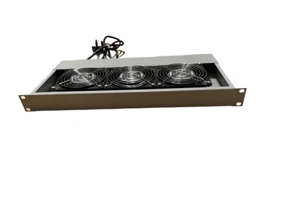 3U Rack Mounted Cooling Panel System with 3 Fans - Image 1 of 4