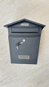 POST BOX POSTBOX LOCKABLE LETTER MAIL WALL MOUNTED KEYS OUTDOOR STEEL LARGE SIZE - Picture 1 of 5