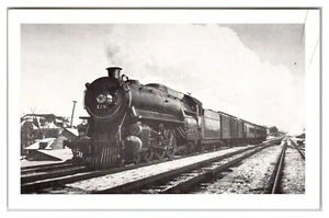 Reading Railroad Passenger Train Led By 4-6-2 #178 - Picture 1 of 2