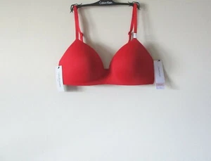 Calvin Klein Form Wireless Lightly Lined Demi Bra QF4081 34C, 34D, 36C $48 NWT - Picture 1 of 18