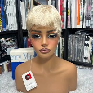 HENRY MARGU WIG TIA 2232 26R GOLD BLONDE W/ MEDIUM ASH BLONDE ROOTS PETITE CAP - Picture 1 of 5