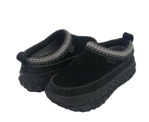 UGG VENTURE DAZE ALL GENDAR SHOES SUEDE BLACK US MEN 7 /WOMEN 8 - Picture 1 of 5