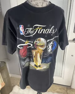 Größe M Vintage 2006 NBA Finals Miami Heat Dallas Mavericks Official Shirt - Bild 1 von 5