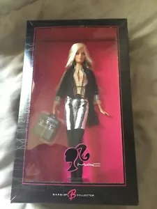 Barbie Collector M.A.C. Muñeca Barbie 2006 cosméticos con papel de autenticidad - Imagen 1 de 3
