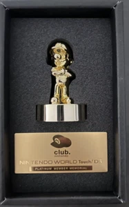 Gold Super Mario Figure Statue Club Nintendo Platinum Member Goiden Limited New - Picture 1 of 7