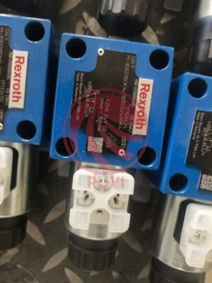 NOVA VÁLVULA DE ESFERA REXROTH R900086685 M-3SED10CK1X/350CG24N9K4 Frete Grátis - Imagem 1 de 3