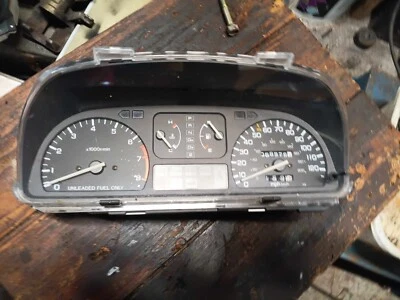 Cuadro de instrumentos velocímetro velocímetro 90 91 Honda Civic CRX A/T OEM 68976 millas Foto 1 de 3