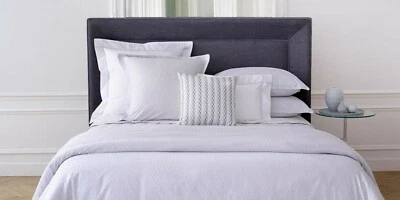 Yves Delorme Plata Euro Shams Par Geométrico Blanco Tubería Damasco Voluta NUEVO Foto 1 de 2