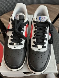 Talla 9 - Nike NBA x Air Force 1 '07 LV8 75 Aniversario - Imagen 1 de 12