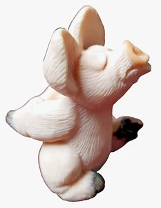 Piggin' Pigs by David Corbridge : Piggin' Kiss Me . - Picture 1 of 11