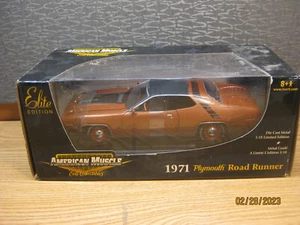 1/18 1971 PLYMOUTH ROADRUNNER "CHASE" BROWN BY ERTL / AMERICAN MUSCLE UPC#39490 - Bild 1 von 16