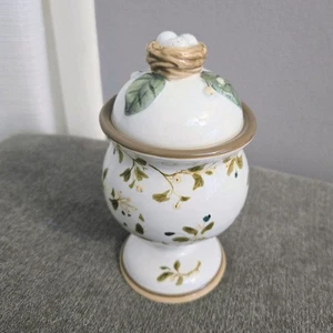 Demdaco Candle Jar Ceramic Pedestal Robins Nest Lid Vanilla Floral Romantic - Picture 1 of 9