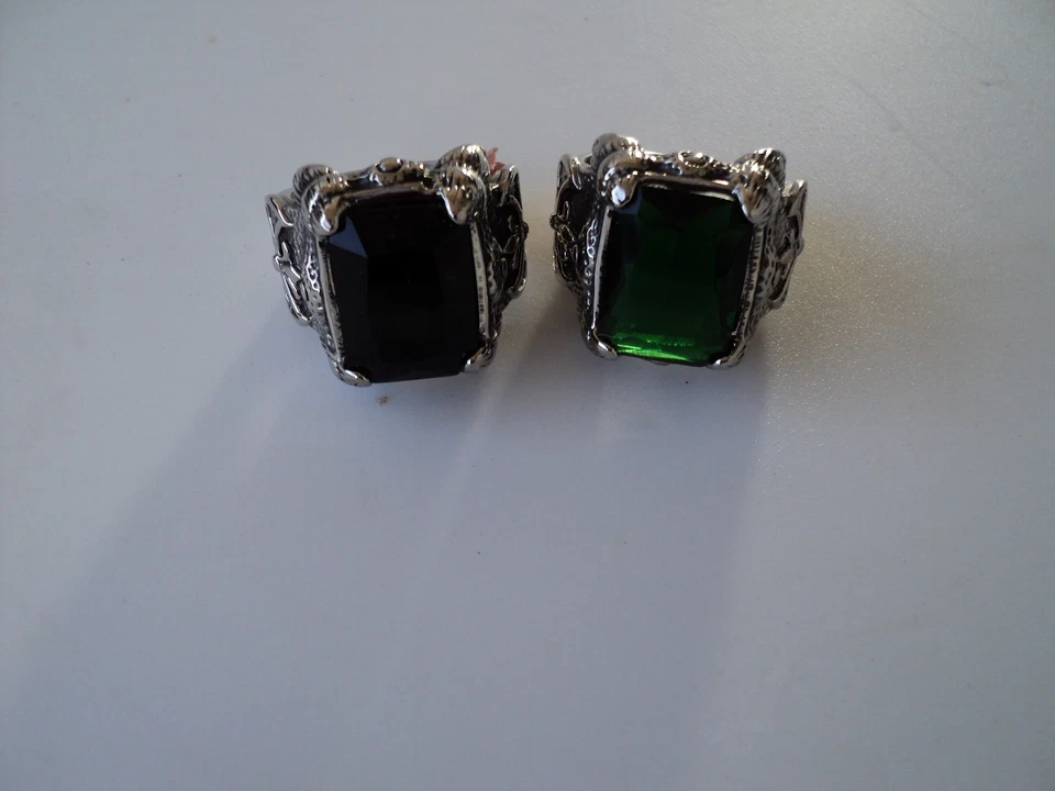 Green and Black diamond simulated 20x12mm stainless steel men's ring DAD147 - Image 1 of 1