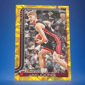 Kasparas Jakucionis Diamanté Gold /50 Rookie Card 2025-26 Topps #220 - Bild 1 von 3