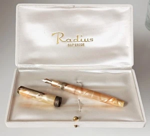 Radius Superior - Celluloid Fountain Pen, 14kt Gold Nib 585 - Picture 1 of 13