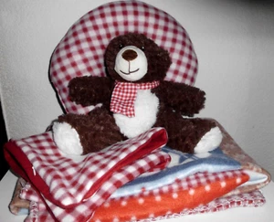 Geschenekeset aus Fleecedecke, Nackenkissen ,Kissenbezug und Teddy - Bild 1 von 1