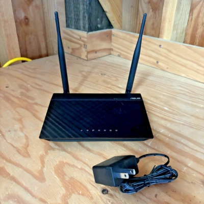 ASUS RT-N12 N300 Wifi router⚡PSU included⚡ - Image 1 of 2