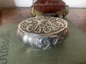 Vera Lucino Silver Plated Box - Picture 1 of 10