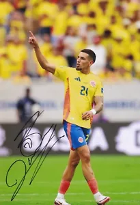 Football -Daniel Munoz - Hand Signed 12x8 Inch Photograph - Colombia - COA - Picture 1 of 1