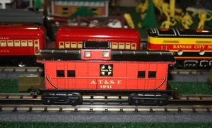 MARX ATSF Tin Caboose on D Trucks & Tin Fork Couplers - See Photos - AS IS - Picture 1 of 4