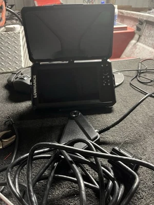 Sonar vivo Lowrance Eagle Eye de 9" con mapa C gráficos de tierras de Estados Unidos Foto 1 de 4