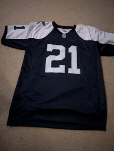 Dallas cowboys Ezekiel Elliott Jersey Thanksgiving NFL mint condition - Picture 1 of 4